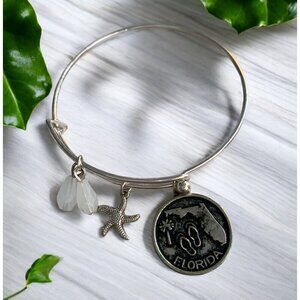 Silver Tone Florida Charm Bangle With Starfish & Beaded Charms OS